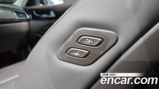 Kia K7 2019 — photo 17