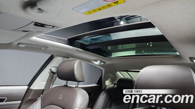 Kia K7 2019 — photo 18