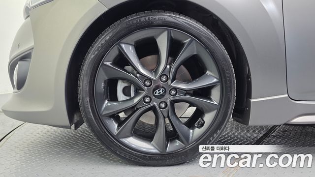 Hyundai Veloster 2017 — photo 5