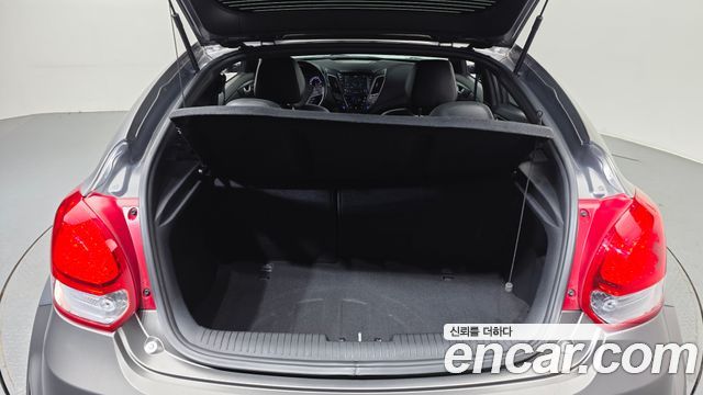 Hyundai Veloster 2017 — photo 26