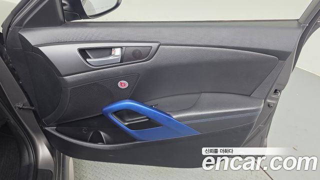 Hyundai Veloster 2017 — photo 15