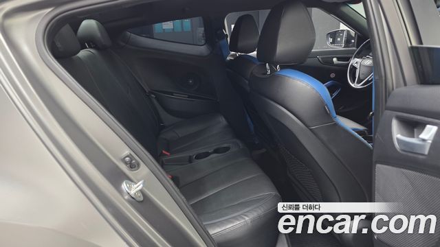Hyundai Veloster 2017 — photo 16