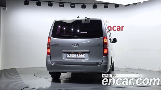 Hyundai Starex 2013 — photo 4