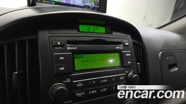 Hyundai Starex 2013 — photo 17