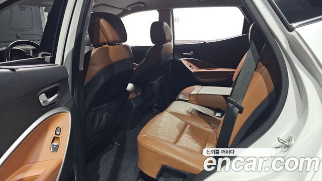 Hyundai Santafe 2018 — photo 17