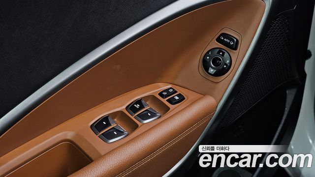 Hyundai Santafe 2018 — photo 24