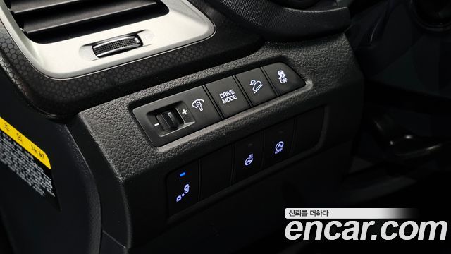 Hyundai Santafe 2018 — photo 26