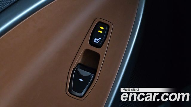 Hyundai Santafe 2018 — photo 27