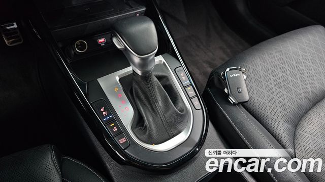 Kia K3 2023 — photo 12