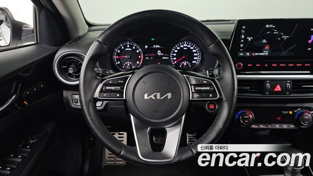 Kia K3 2023 — photo 19