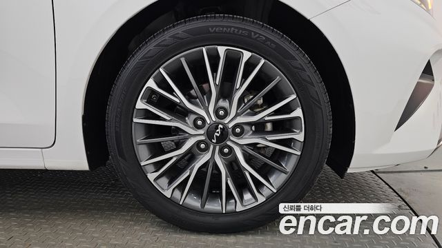 Kia K3 2023 — photo 7