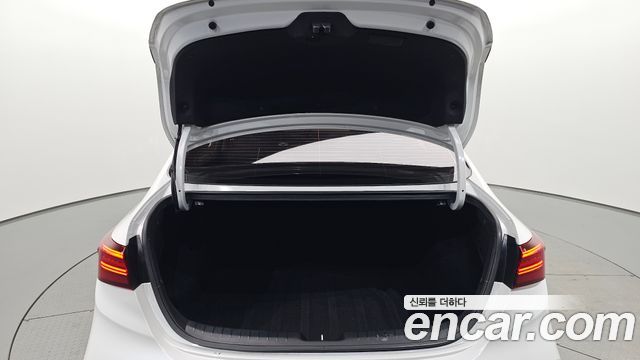 Kia K3 2023 — photo 32
