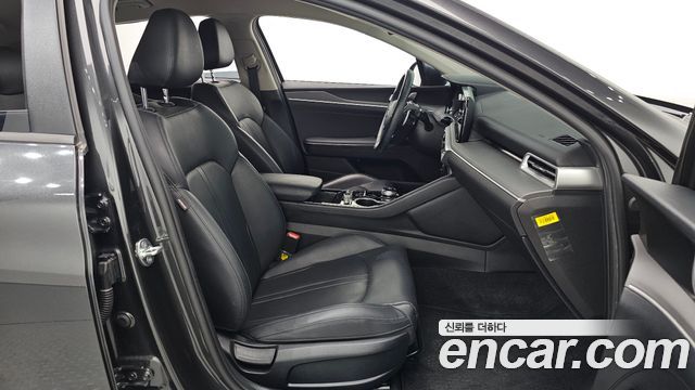 Kia K5 2021 — photo 17