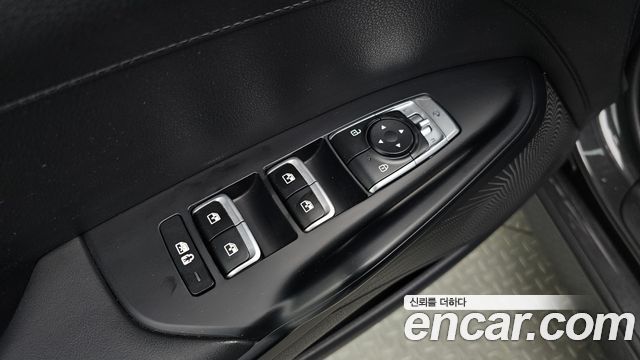 Kia K5 2021 — photo 25