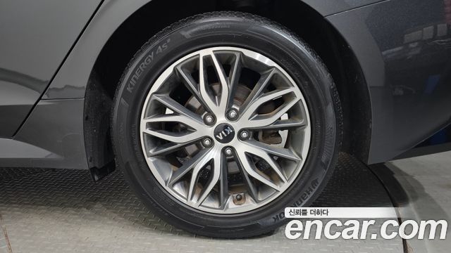 Kia K5 2021 — photo 7