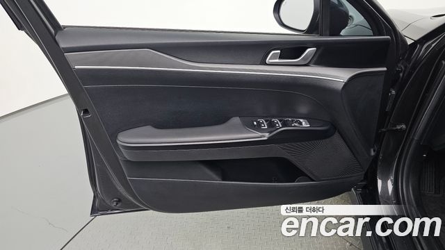 Kia K5 2021 — photo 14