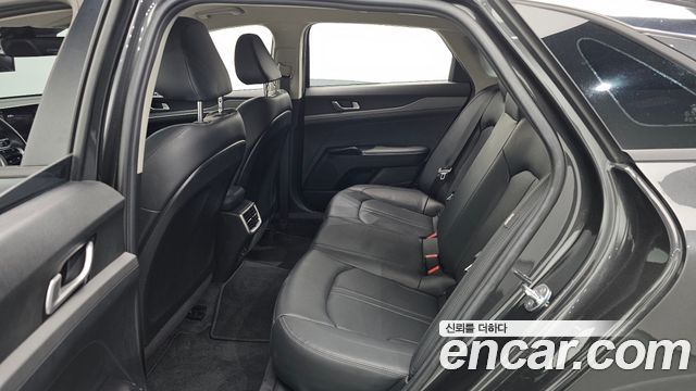 Kia K5 2021 — photo 16