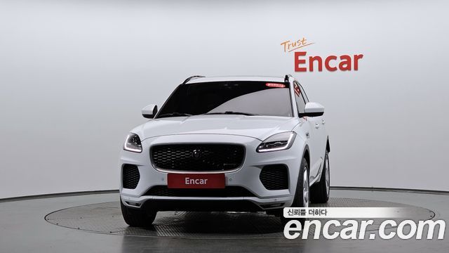 Jaguar E-PACE 2019 — photo 3