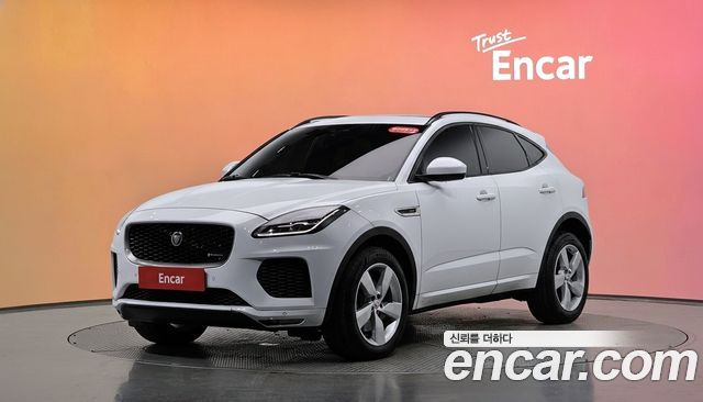 Jaguar E-PACE 2019 — photo 1