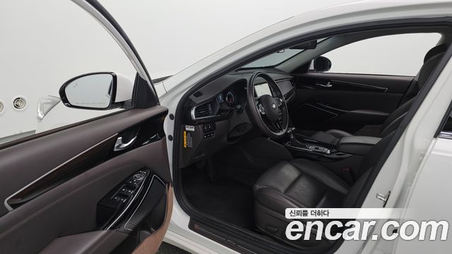 Kia K7 2018 — photo 13