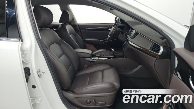 Kia K7 2018 — photo 17