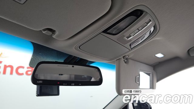 Kia K7 2018 — photo 23