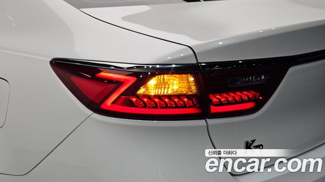 Kia K7 2018 — photo 9
