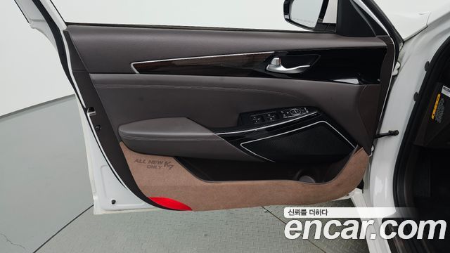 Kia K7 2018 — photo 14