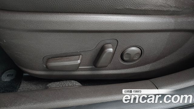 Kia K7 2018 — photo 29