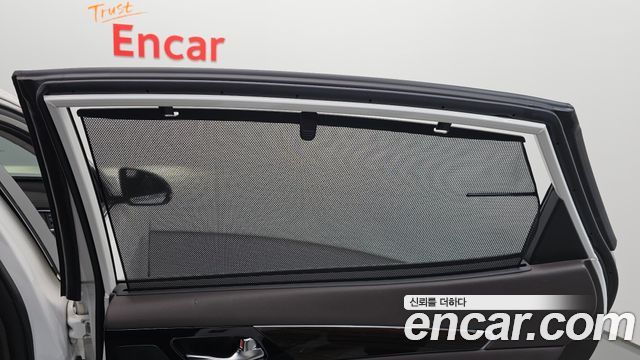 Kia K7 2018 — photo 31