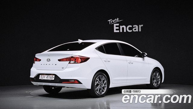 Hyundai AVANTE 2019 — photo 2