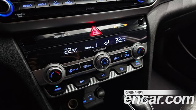 Hyundai AVANTE 2019 — photo 21