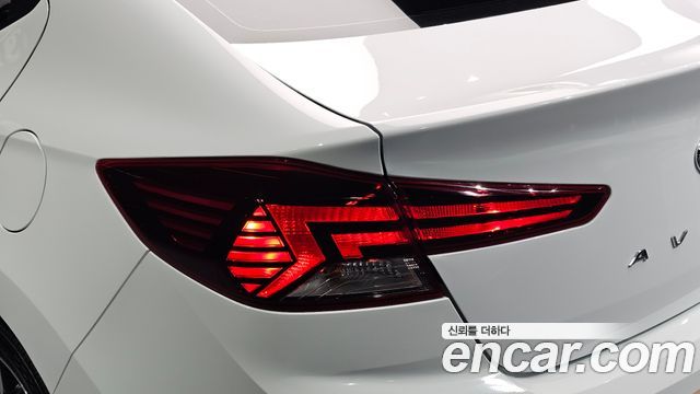 Hyundai AVANTE 2019 — photo 9