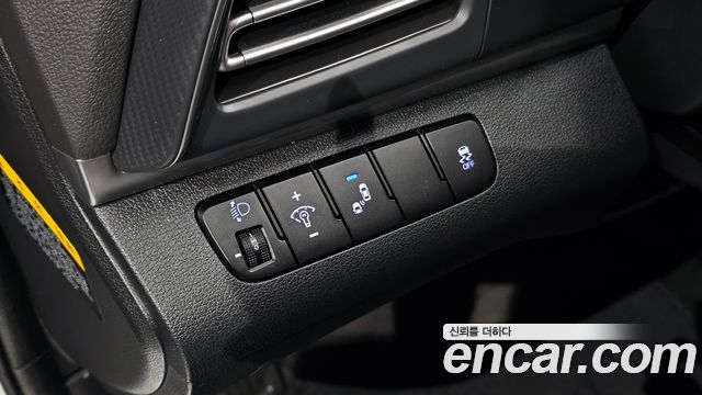 Hyundai AVANTE 2019 — photo 27