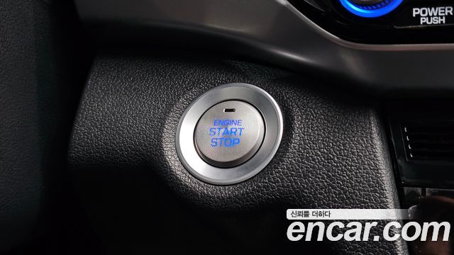 Hyundai AVANTE 2019 — photo 29