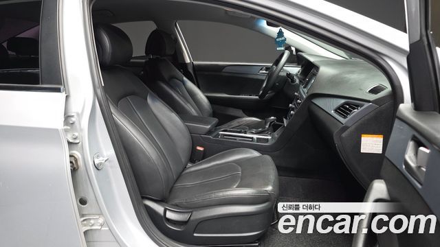 Hyundai Sonata 2017 — photo 11