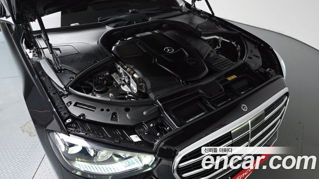 Mercedes-Benz S-Class 2022 — photo 6