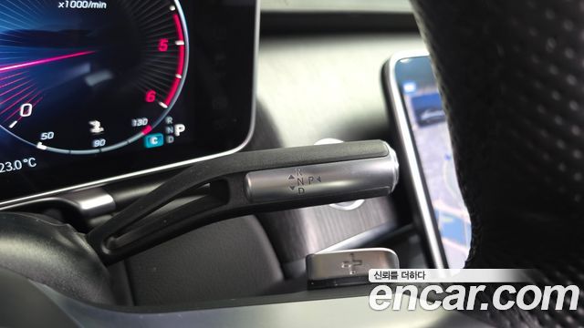 Mercedes-Benz S-Class 2022 — photo 12