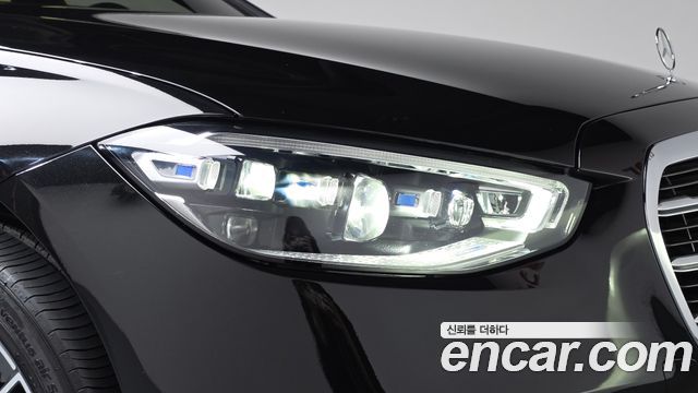 Mercedes-Benz S-Class 2022 — photo 8