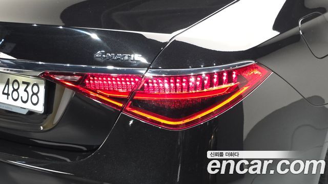 Mercedes-Benz S-Class 2022 — photo 9