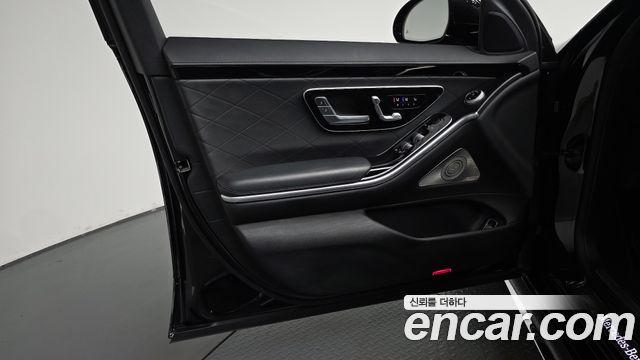 Mercedes-Benz S-Class 2022 — photo 14