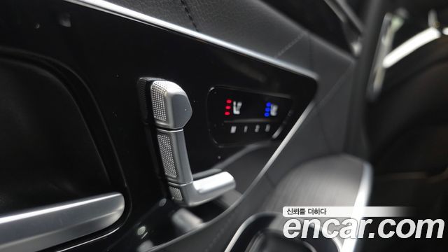 Mercedes-Benz S-Class 2022 — photo 32