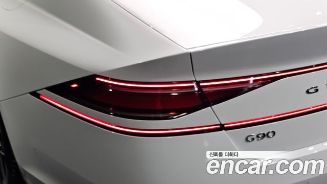 Genesis G90 2022 — photo 9