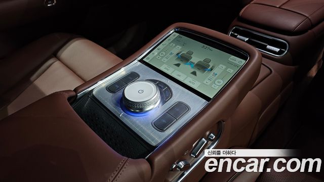 Genesis G90 2022 — photo 28