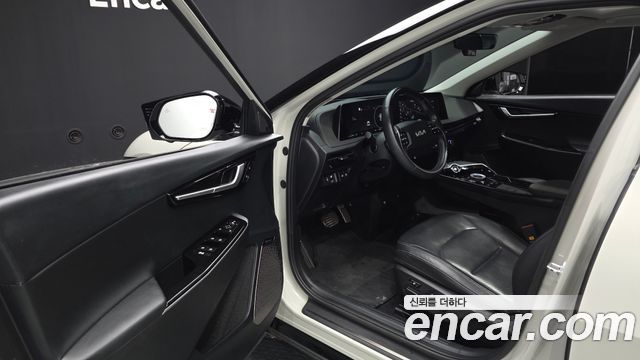 Kia EV6 2022 — photo 13