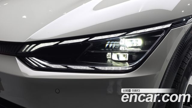 Kia EV6 2022 — photo 8