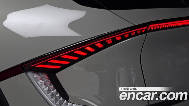 Kia EV6 2022 — photo 9