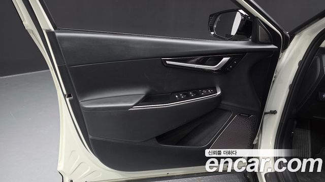 Kia EV6 2022 — photo 14