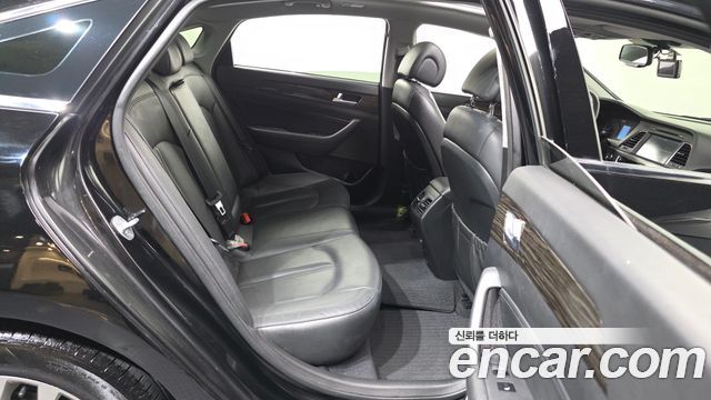 Hyundai Sonata 2015 — photo 18