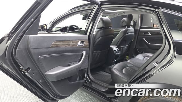 Hyundai Sonata 2015 — photo 16
